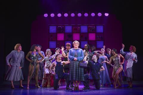 The cast of Mrs. Doubtfire